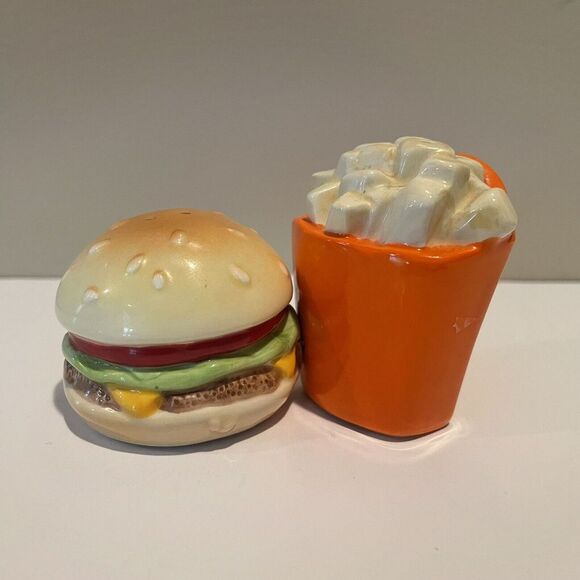 Other - Westland Giftware MWAH Magnetic Burger And Fries S & P Shaker‎ Set